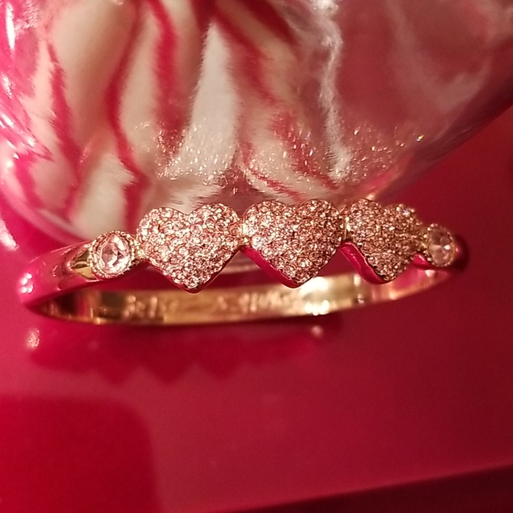 🕺💃HP🕺💃Betsy Johnson pink jewel bracelet - Picture 10 of 16